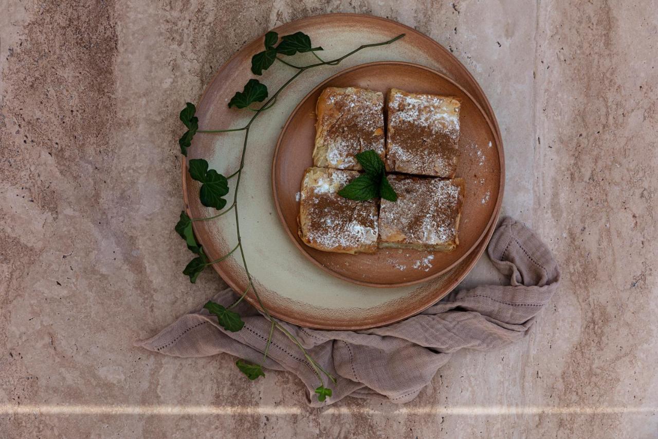 Ethos Vegan Suites Φηρά Εξωτερικό φωτογραφία